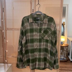 Oversize Green Flannel